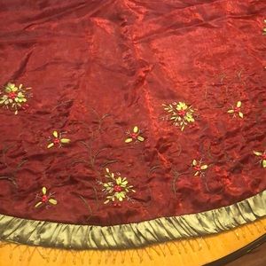 Vintage Tulle Tree Skirt w/Beads, Embroidery & Ribbon 50” Circumference
